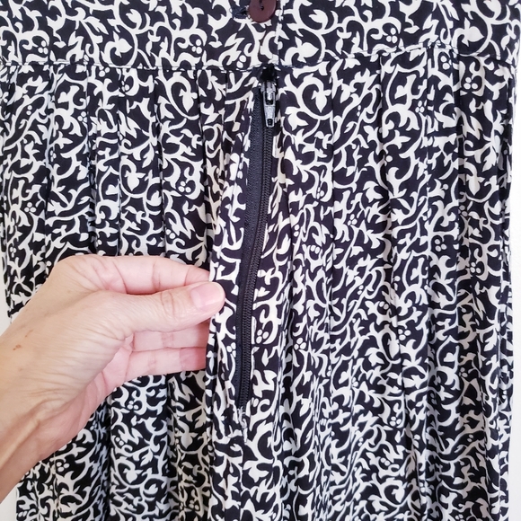 Vintage Warren Black and White Print Dress - Picture 12 of 16
